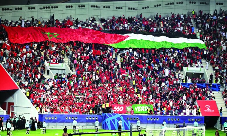 علم واحد يجمع فلسطين والمغرب