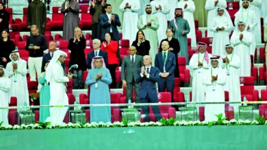 وزير الرياضة والشباب يتابع مباراة الإمارات والمغرب