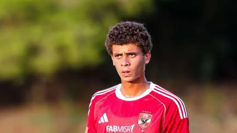 الأهلي ينهي إجراءات سفر حمزة عبد الكريم إلى إسبانيا للانضمام لـ برشلونة 1 ينهي إجراءات سفر حمزة عبد الكريم إلى إسبانيا للانضمام