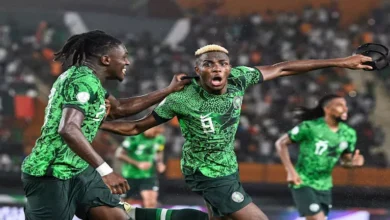 "قبل مواجهة الجزائر".. لاعبو منتخب نيجيريا يعلنوا التمرد.. ما القصة؟