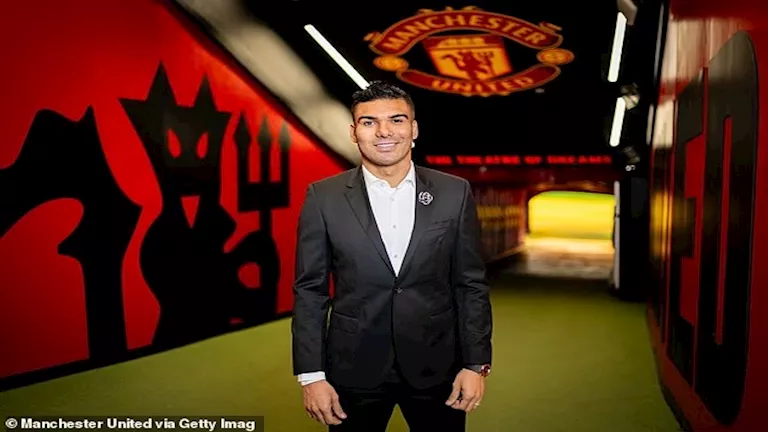 مانشستر يونايتد يعلن رحيل كاسيميرو 1 مانشستر يونايتد يعلن رحيل كاسيميرو