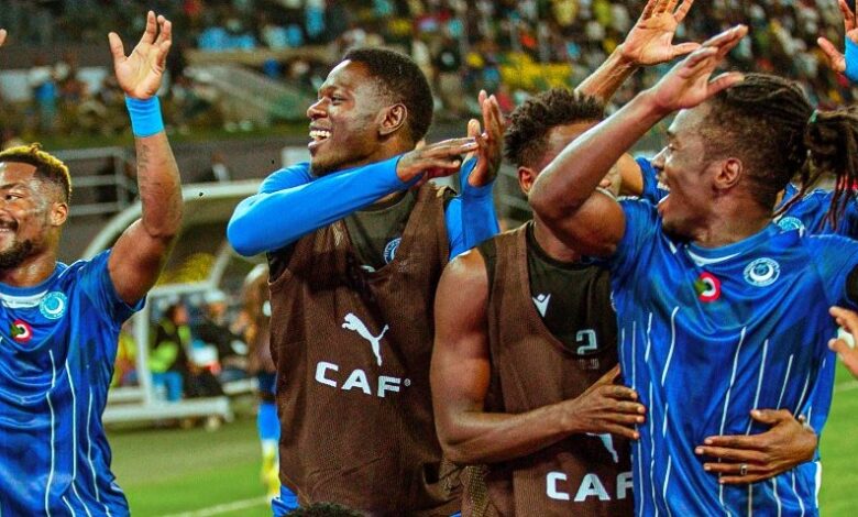 ‫ دوري أبطال إفريقيا الهلال السوداني يهزم صن داونز ويتصدر