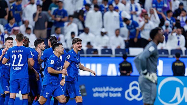 بمشاركة كوكا الاتفاق يسقط أمام الهلال ويمنحه صدارة الدوري السعودي