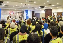 وزير الشباب يهنئ