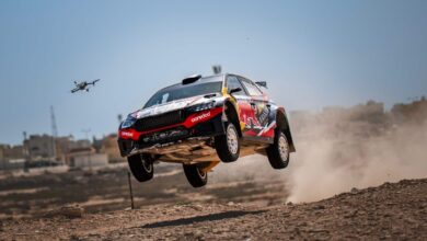 ‫ بعد القسم الأول الافتتاحي العطية وكاريرا في صدارة رالي