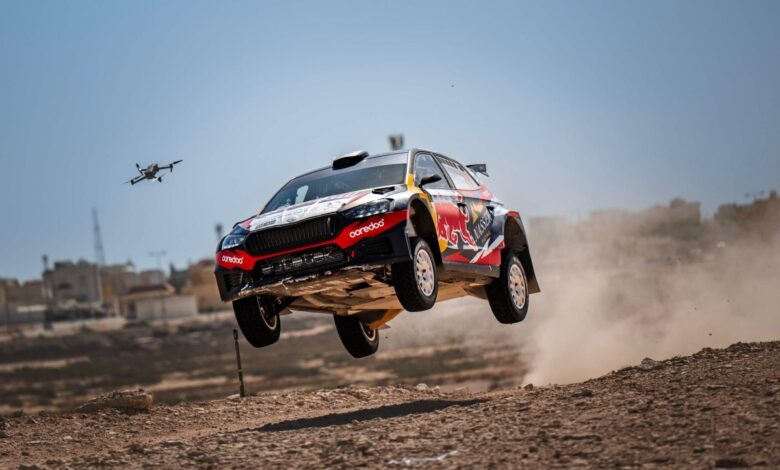 ‫ بعد القسم الأول الافتتاحي العطية وكاريرا في صدارة رالي