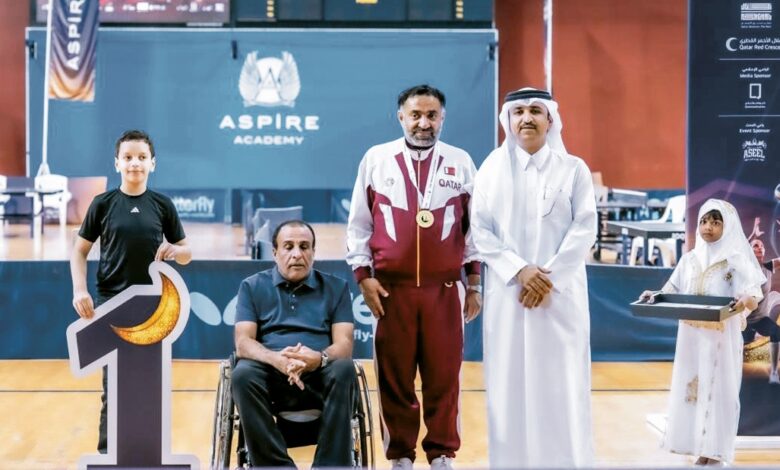 ‫ تتويج الفائزين في تنس الطاولة لذوي الإعاقة بمهرجان أسباير