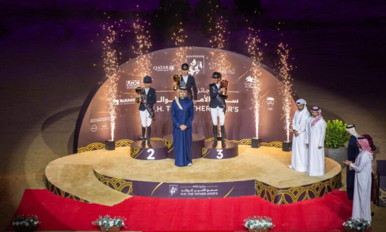 ‫ تتويج الفائزين في ختام جائزة سمو الأمير الوالد للفروسية