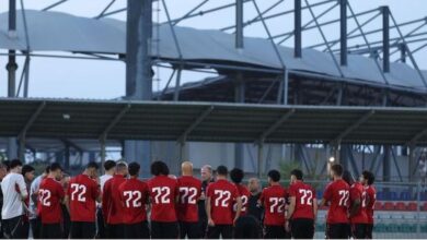 بدون 13 لاعبا.. الأهلي يعود إلى التدريبات استعدادا لمواجهة سيراميكا 2 بدون 13 لاعبا الأهلي يعود إلى التدريبات استعدادا لمواجهة سيراميكا