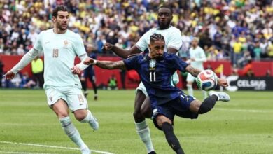 برشلونة يعلن إصابة رافينبا ومدة غيابه بعد مباراة البرازيل ضد فرنسا 5 رافينيا خلال مباراة