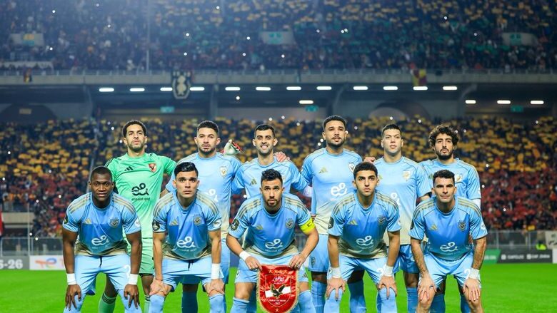 بعثة الأهلي تغادر مطار تونس عائدة إلى القاهرة بعد مواجهة