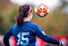 فيفا يلزم جميع الفرق النسائية بوجود مدربة أو مساعدة