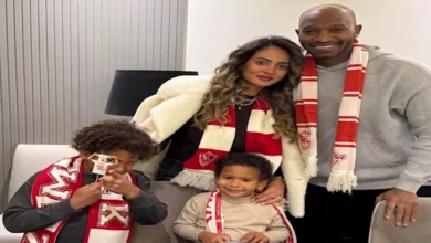 "كوفية الزمالك".. شيكابالا يحتفل بعيد ميلاده مع أسرته (صورة)