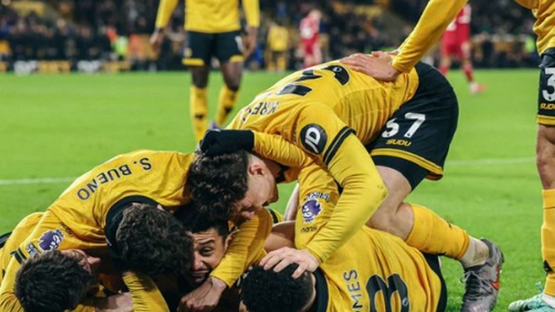 محمد صلاح يسجل في خسارة ليفربول أمام وولفرهامبتون بثنائية