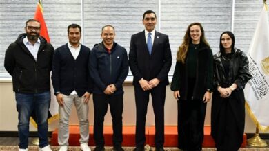 وزير الشباب والرياضة يلتقي وفد الاتحاد الدولي للريشة الطائرة 3 وزير الرياضة يلتقي