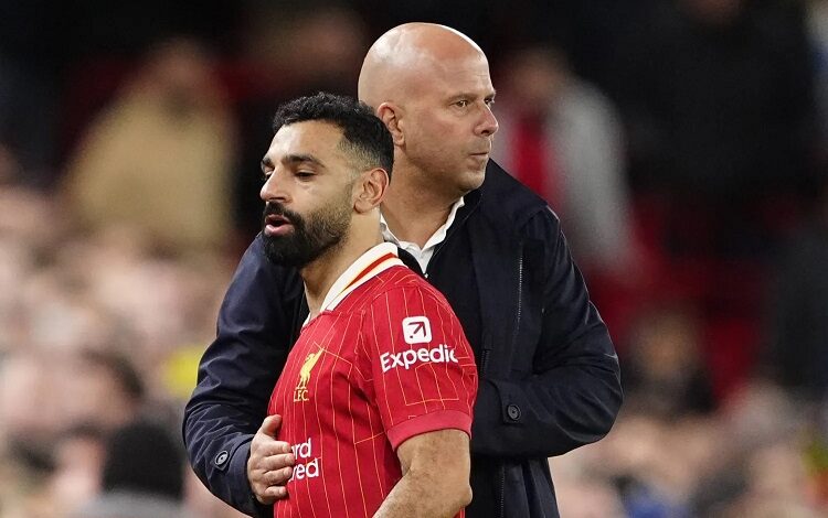 ‫ أرني سلوت صلاح سيغيب عن مواجهة مصر وإسبانيا