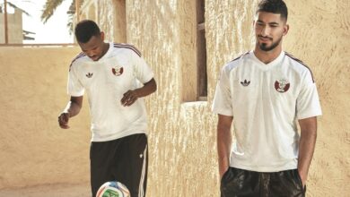 ‫ العنابي يكشف عن قميصه الاحتياطي لمونديال 2026