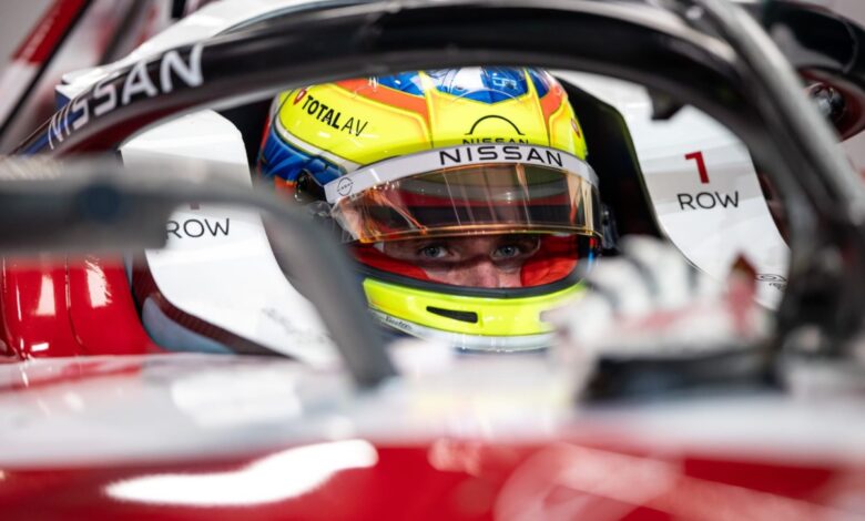 ‫ فريق نيسان فورمولا إي يعتلي منصة التتويج الثالثة في