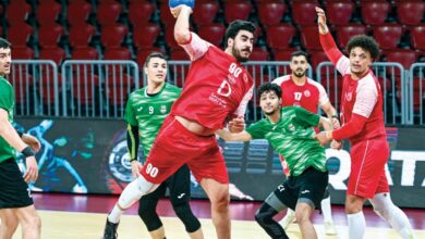 ‫ يد العربي تلامس درع الدوري