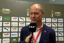 أكينتولا يدخل حسابات الأهلي لخلافة ديانج