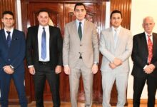 تفاصيل اجتماع وزير