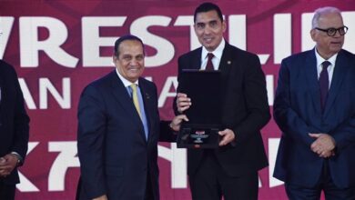 وزير الرياضة يفتتح