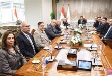 وزير الرياضة يلتقي