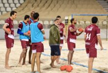 ‫ بعثة المنتخب القطري لكرة اليد الشاطئية تغادر إلى الصين