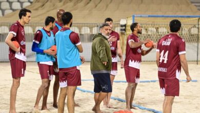 ‫ بعثة المنتخب القطري لكرة اليد الشاطئية تغادر إلى الصين
