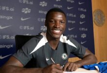 ‫ تشيلسي الإنجليزي يمدد عقد لاعبه الإكوادوري مويسيس كايسيدو حتى