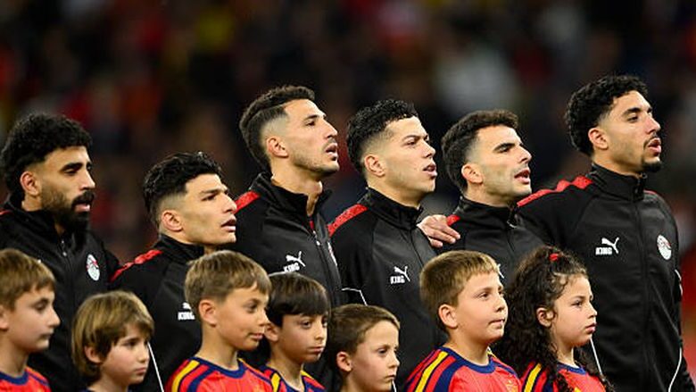 منتخب مصر يخضع لجلسة التصوير المونديالية في معسكر أكتوبر استعدادا