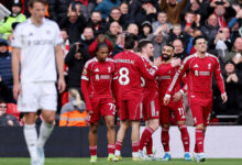 ‫ الدوري الإنجليزي ليفربول يتمسك بحظوظه الأوروبية أمام برينتفورد في