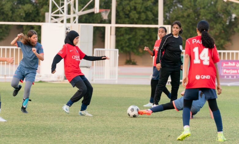 ‫ منافسات قوية بالبطولة المفتوحة لكرة القدم للفتيات
