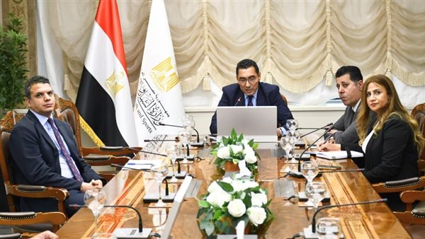 وزير الرياضة يشارك